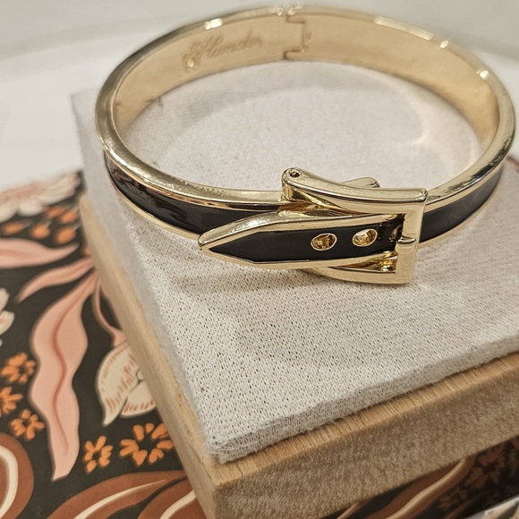 Plunder Black and Gold Belt Bracelet - Picture 4 of 5